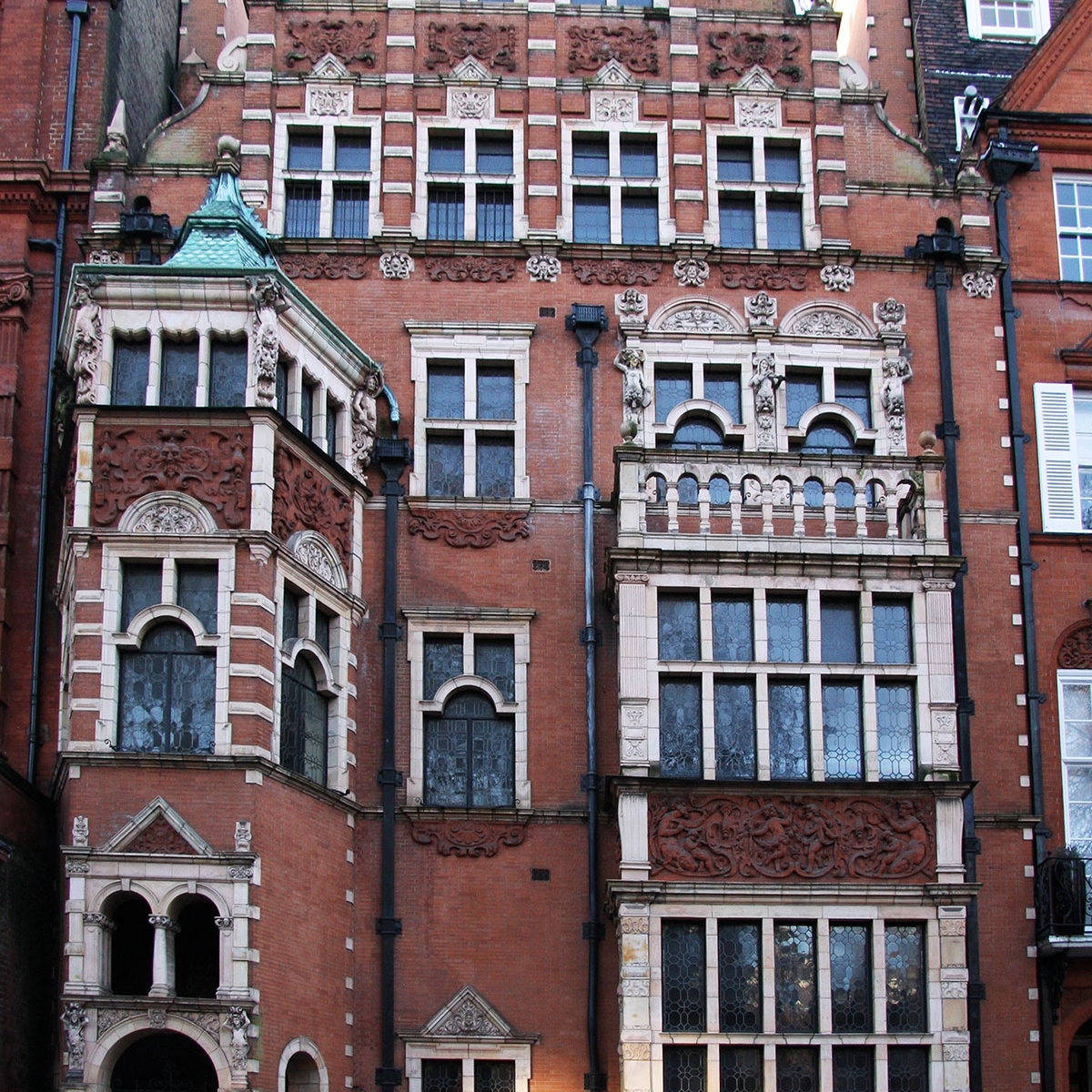 Refurbishment of Important Listed house, No52 Cadogan Square, London